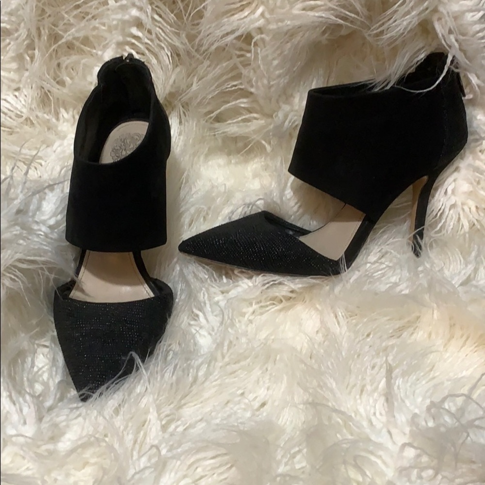Vince Camuto Sinomin cur our Pumps